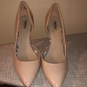 Women’s Tan Pump